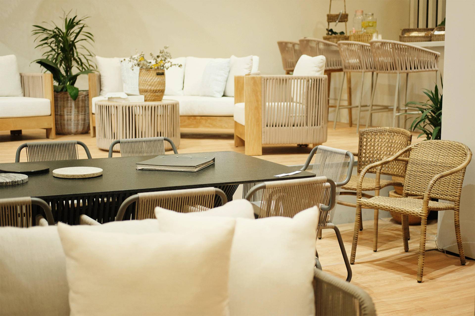 Expo-Mueble-Invierno-2025_-dining.jpg