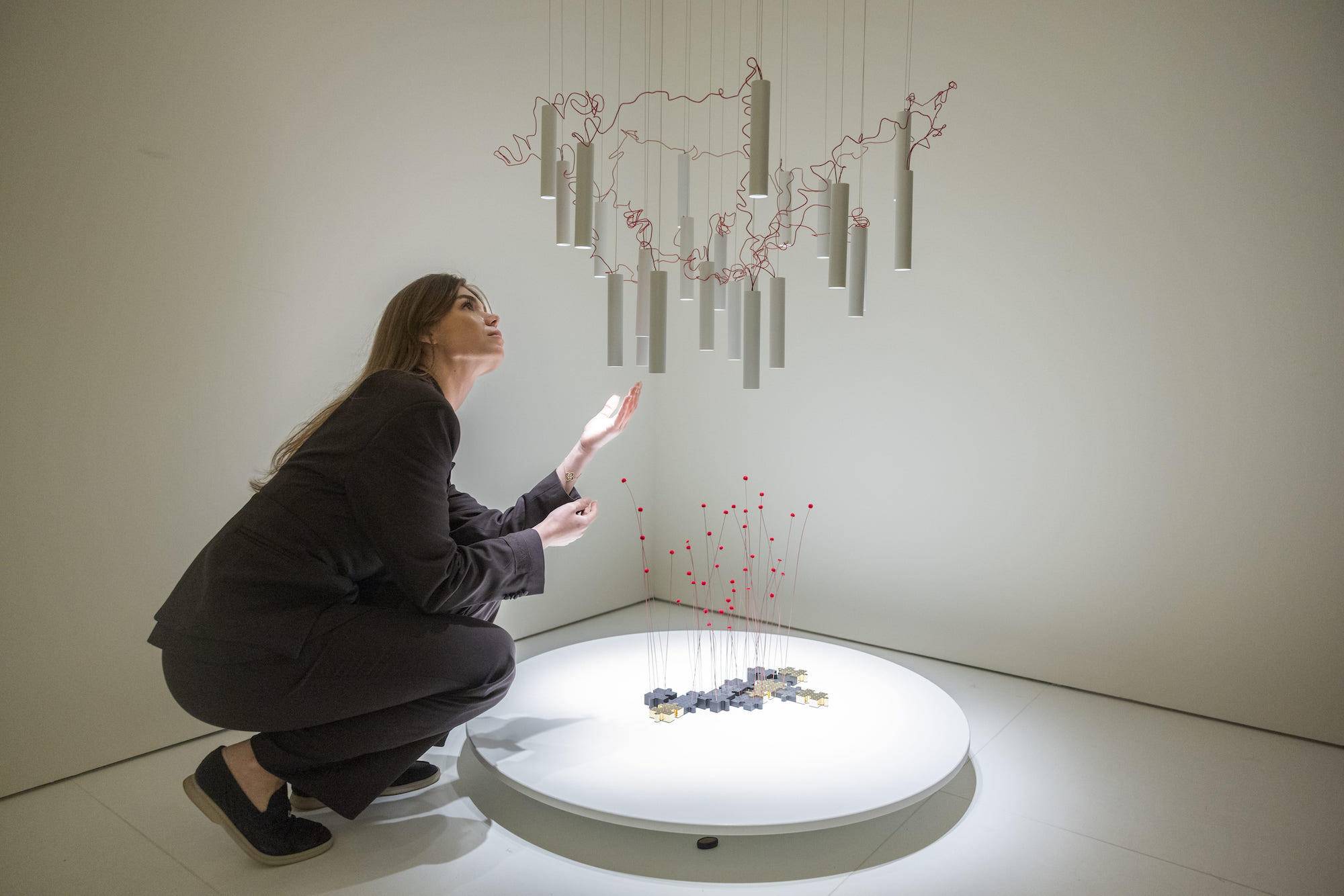 29_Euroluce_DavideGroppi_©Diego Ravier_Salone del Mobile Milano.jpg