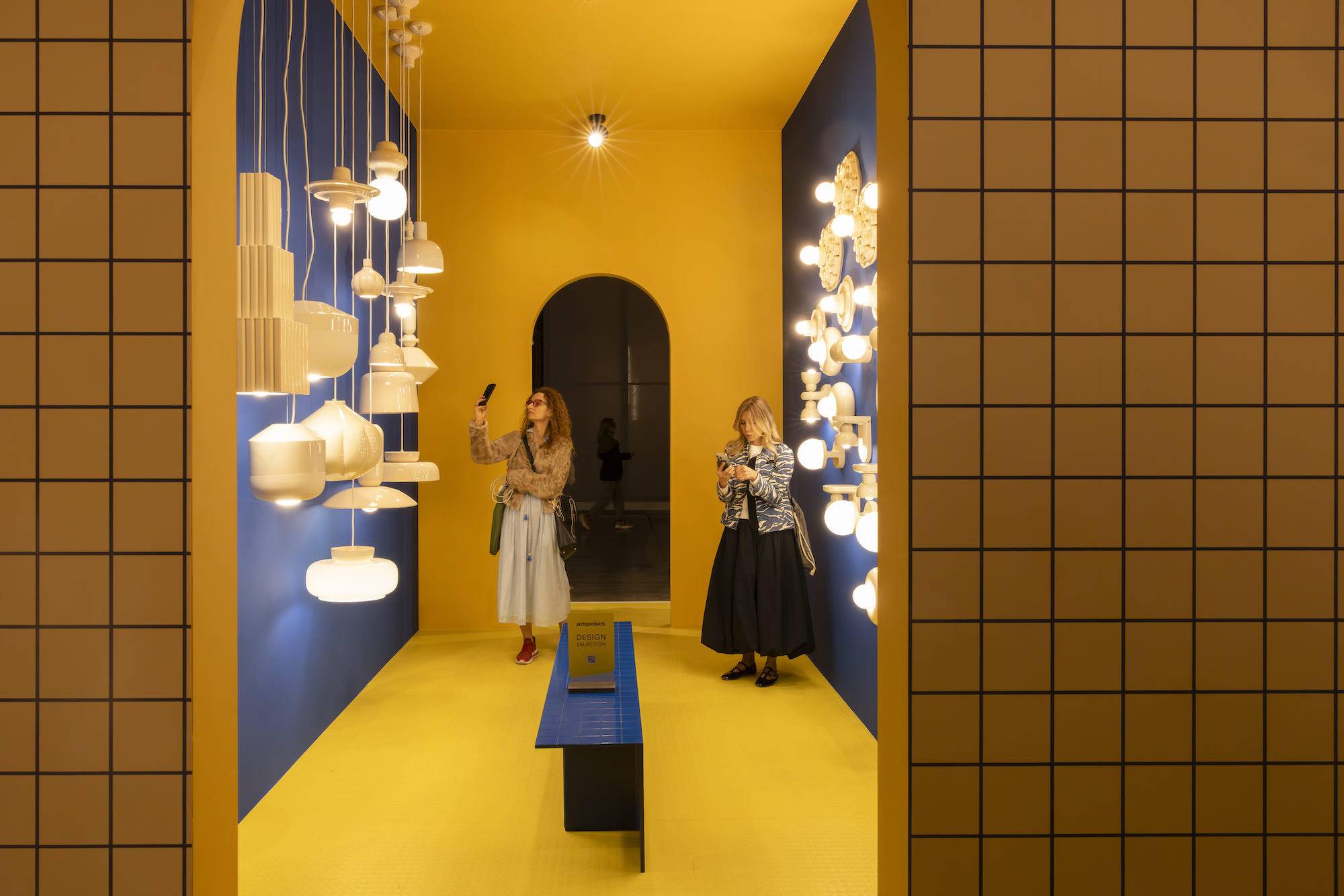 30_Euroluce_FerroLuce_©Diego Ravier_Salone del Mobile Milano.jpg