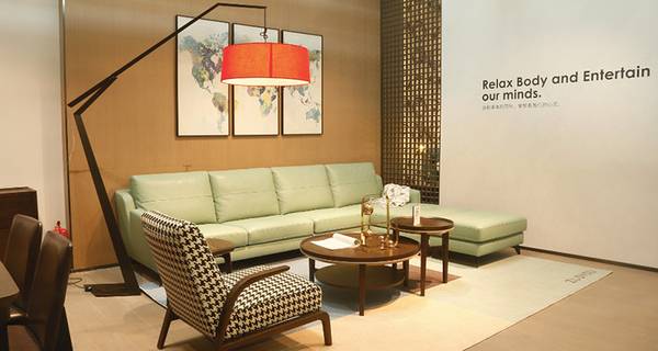 左右沙发亮相北京家居展，绽放新国货的设计风尚！
