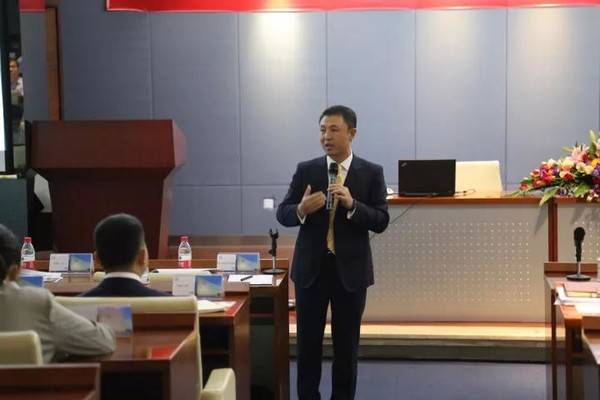 全球家居行业年薪最高的职业经理人-年薪高达1500万