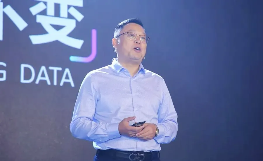 诗尼曼执行总裁黄伟国将于本月底离职!