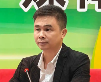龙家展公开声明：前进汇展中心总经理胡忠信离职