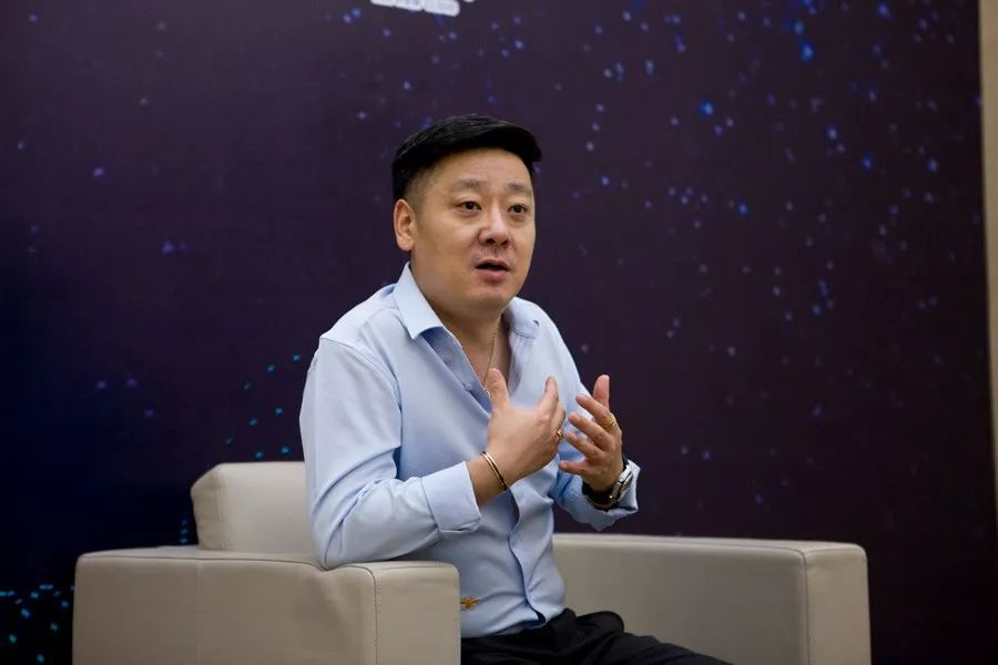 华帝股份副总裁王操、蒋凌伟辞职，韩伟接任！