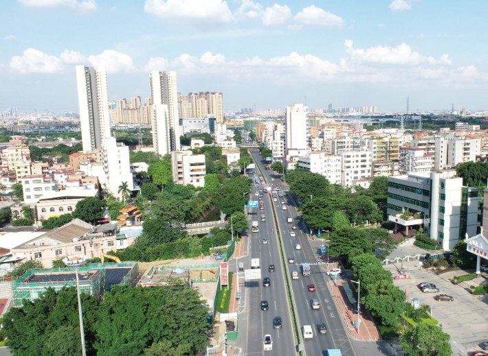 东鹏新明珠合资地产公司2.79亿拿宅地