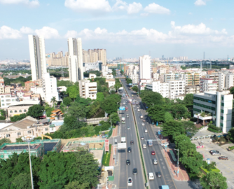 东鹏新明珠合资地产公司2.79亿拿宅地