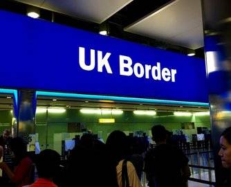 中国产LED台灯因火灾隐患被英国海关拦截，亚马逊下架