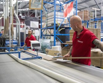 美国商务部对多国胶合板征收关税：中国81.34%，印尼最高128.66%