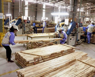 越南木材全年对中国出口暴增133.2%，价格月度涨幅最高达55.6%！