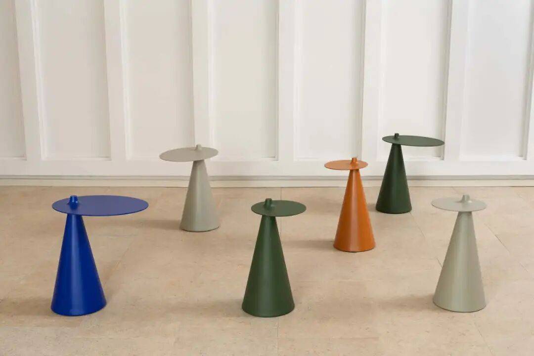 边桌“活”起来了！Established & Sons发布可360°旋转的Fez边桌