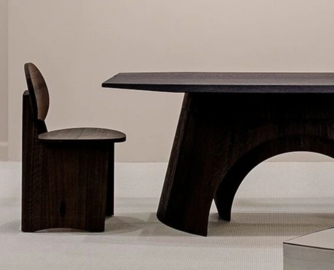 法国设计师Christophe Delcourt新作ODE椅：用天然橡木与雕塑感线条对话