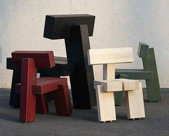 用攀岩馆旧墙横梁做的座椅！XXL系列让老木料在抱石区“重生”