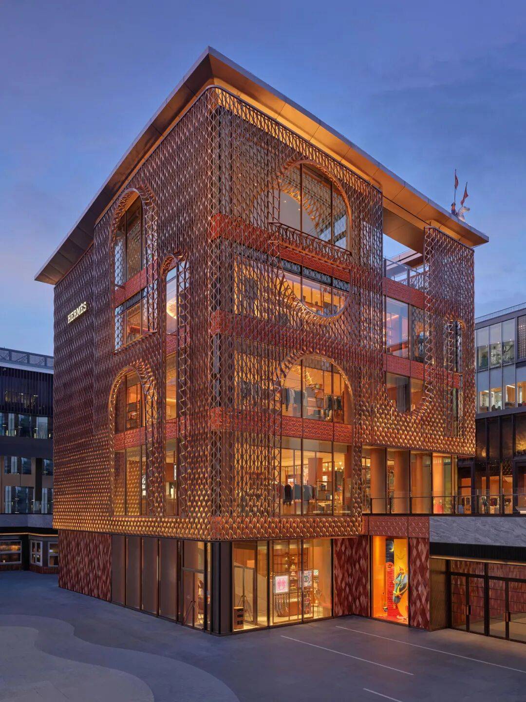 爱马仕在京开出第四家专卖店，设家居专区