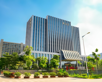 索菲亚2025年净利9.01亿，拟10派8元分红超7.7亿