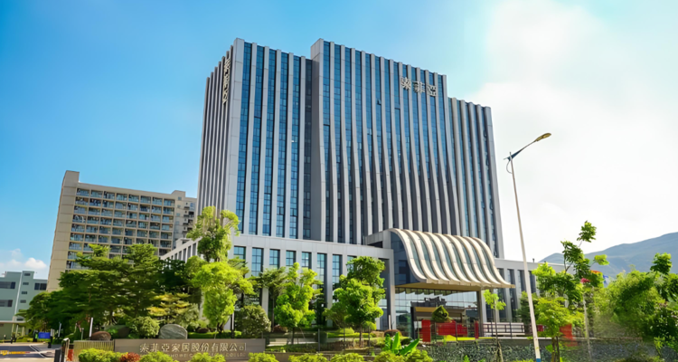 索菲亚2025年净利9.01亿，拟10派8元分红超7.7亿