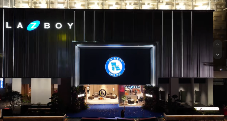 1300㎡！LAZBOY全球首家臻享体验中心落地东莞