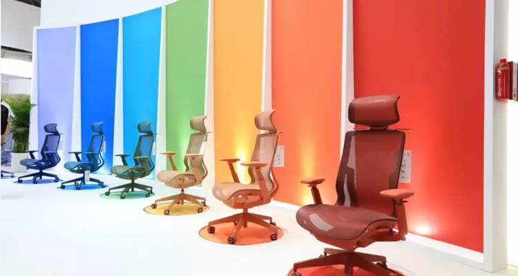 恒林股份2025年营收116.77亿，净利润1.64亿