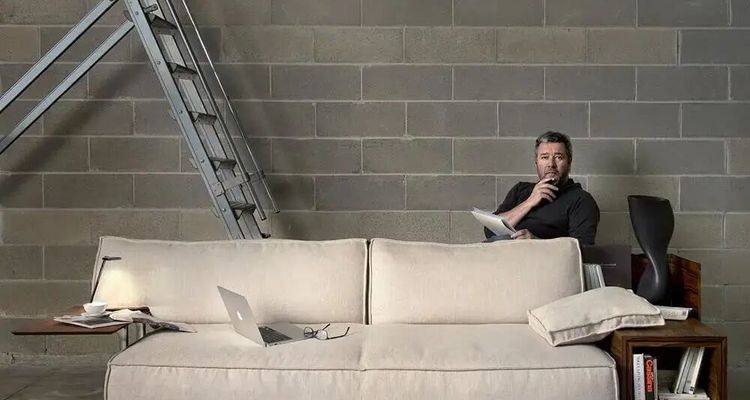 设计鬼才Philippe Starck 设计的沙发，意想不到的实用